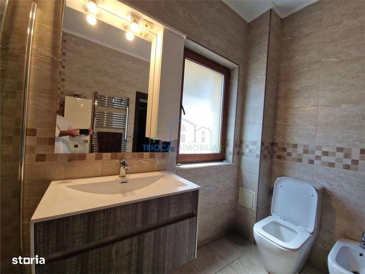 Casă cu 4 camere cu Teren 2936 Mp în Coșoveni