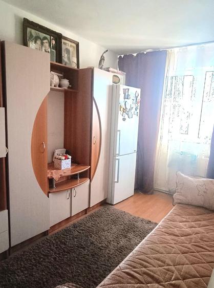 Apartament cu 2 camere nedecomandat în Est