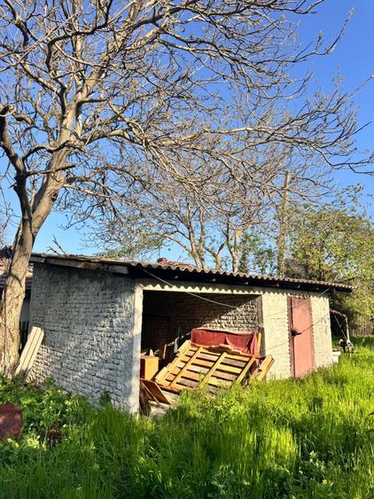 Casă individuală cu 5 camere cu Teren 3706 Mp în Butimanu