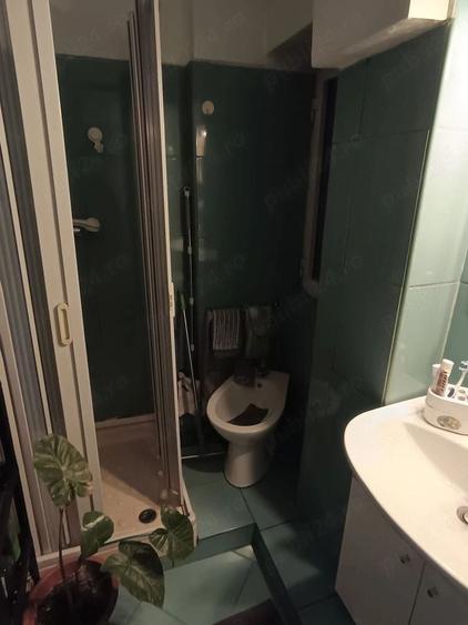 Apartament cu 3 camere decomandat în Colentina