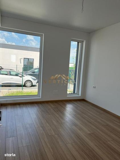 Casă cu 4 camere cu Teren 350 Mp în Vidra