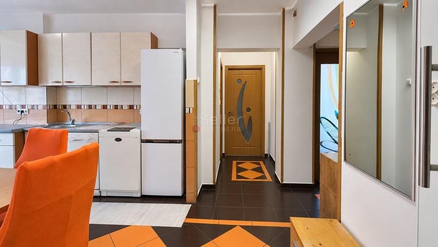 Apartament cu 3 camere decomandat, mobilat în Răcădău