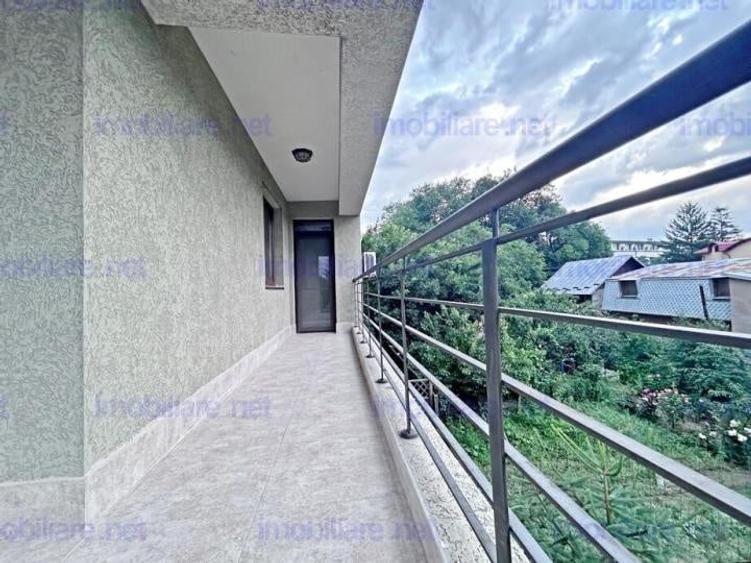 Apartament cu 3 camere decomandat, mobilat în Băneasa