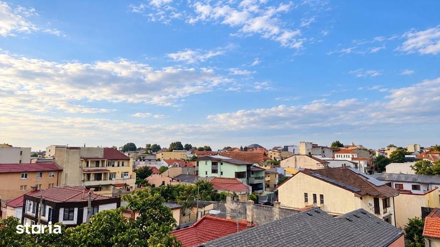 Spațiu comercial, de 33 mp, în Tomis II