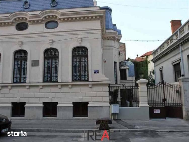 Vila clasica, renovata, de inchiriat - 1
