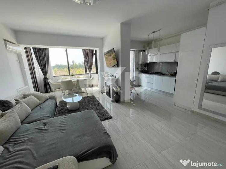 Apartament cu 3 camere semidecomandat în Central