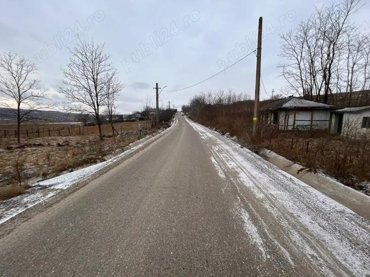 Teren de 1900 mp, în Central