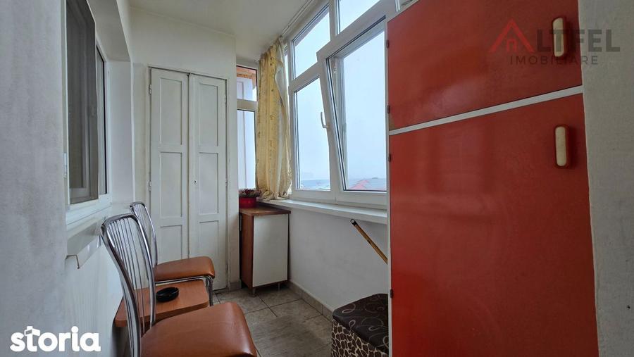Apartament cu 2 camere decomandat, mobilat în Central