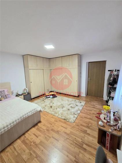 Casă cu 3 camere cu Teren 593 Mp în Sud