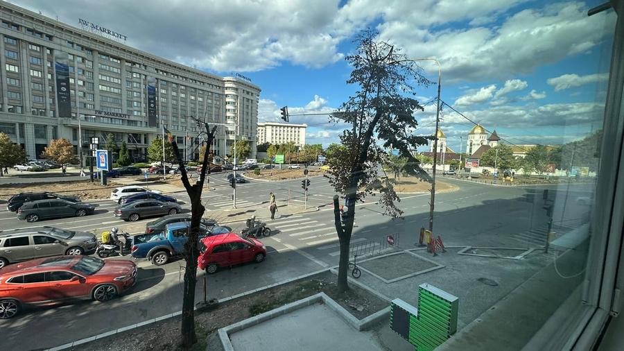 Apartament cu 3 camere decomandat în 13 Septembrie