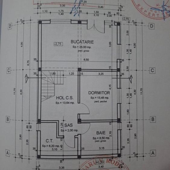 Casă cu 4 camere în Central