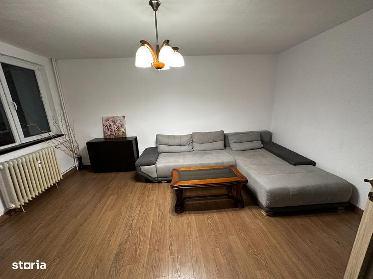 Apartament cu 3 camere decomandat în Militari