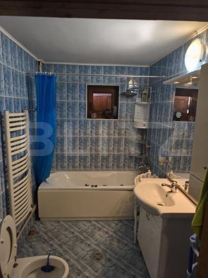 Casă individuală cu 8 camere cu Teren 1756 Mp în Câmpulung Moldovenesc