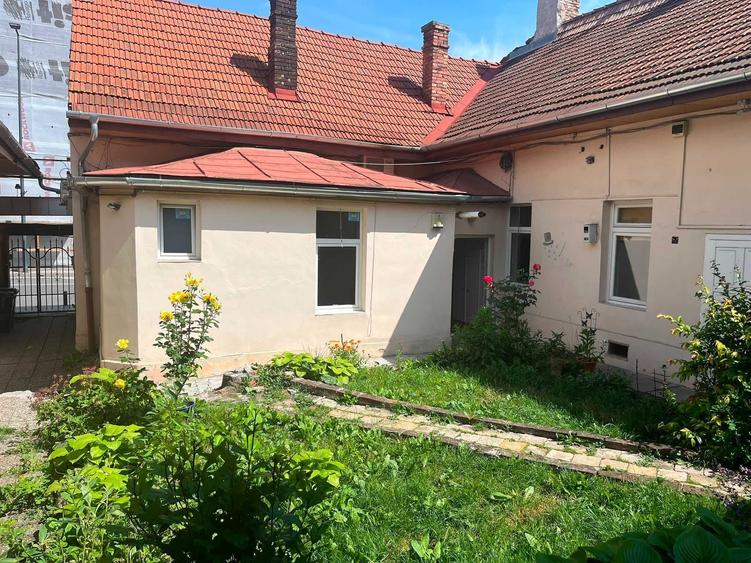 Spațiu comercial, de 150 mp, în Ultracentral
