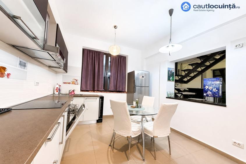 Casă cu 5 camere cu Teren 554 Mp în Corbeanca