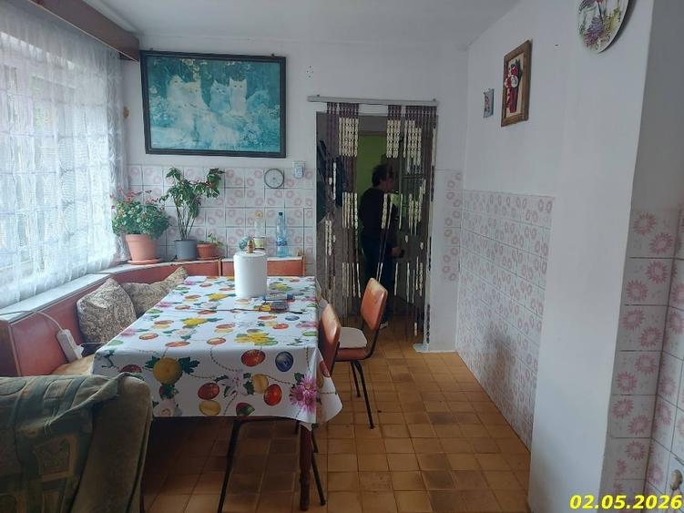 Casă individuală cu 5 camere cu Canalizare în Șagului