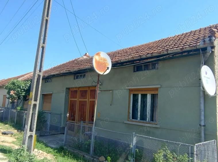 Casă cu Teren 1900 Mp în Zăgujeni