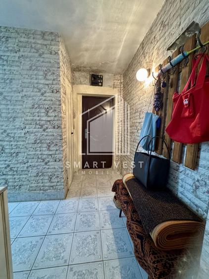 Apartament cu 2 camere semidecomandat, mobilat în Botizului