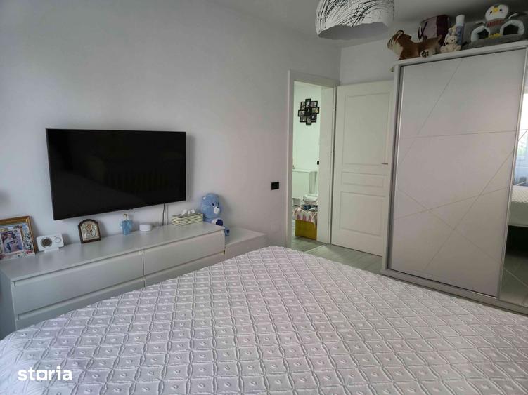 Apartament cu 2 camere, mobilat în Central — fotografia 3