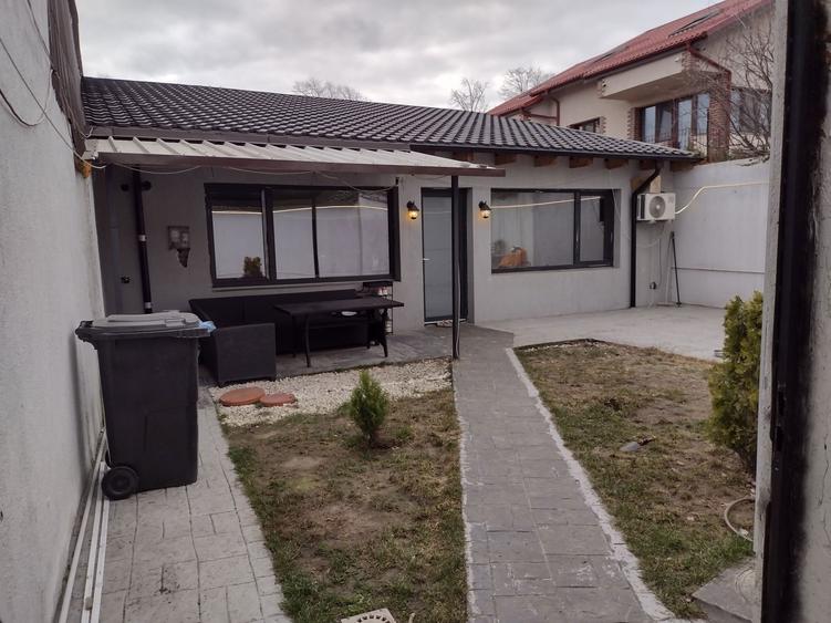 Casă cu 2 camere în Central
