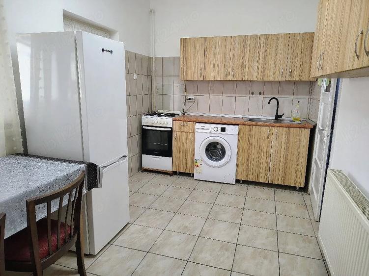 Casă cu 3 camere cu Teren 550 Mp în Central