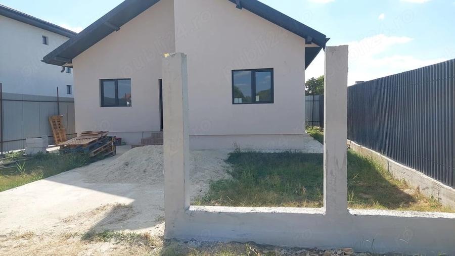 Casă cu Teren 312 Mp în 1 Decembrie