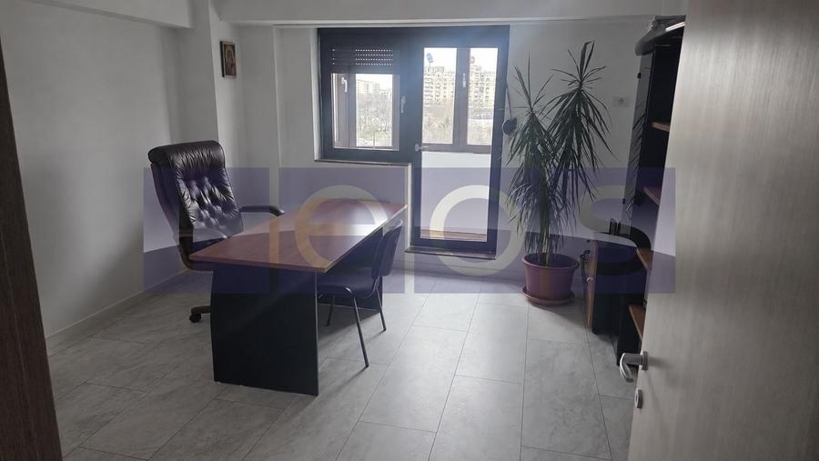 Apartament cu 4 camere decomandat, mobilat în Unirii