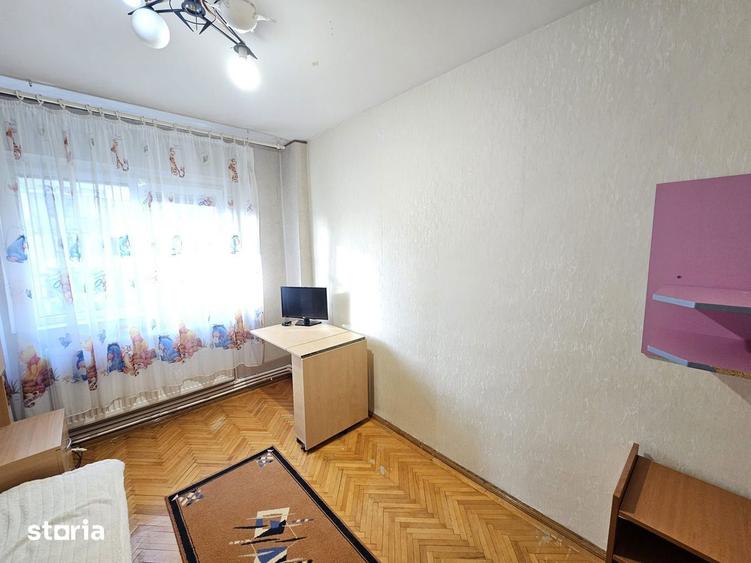 Apartament cu 3 camere semidecomandat, mobilat în Obor