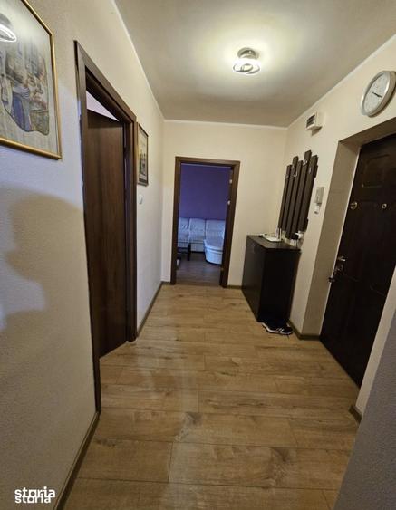 Apartament cu 2 camere decomandat în Faleză