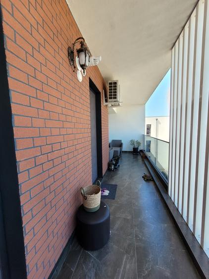 Apartament cu 2 camere decomandat, mobilat în Kamsas