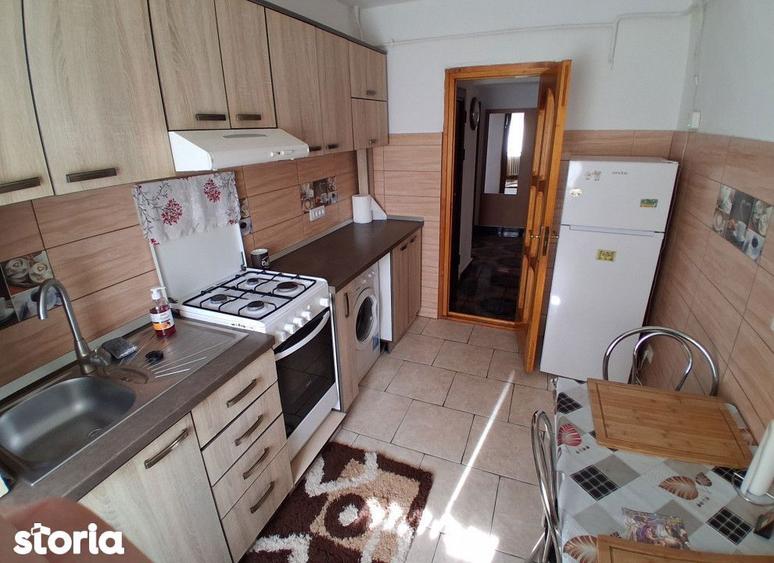 Apartament cu 2 camere decomandat, mobilat în Păcurari