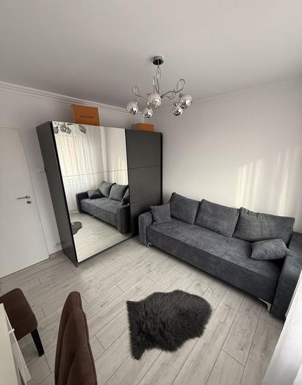 Apartament cu 3 camere decomandat, mobilat în Gorjului