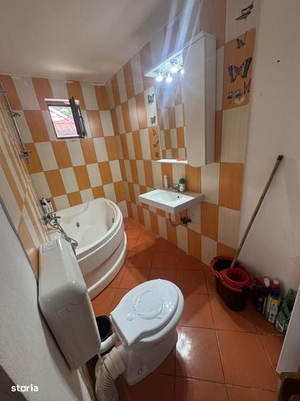 Casă cu 3 camere în 23 August
