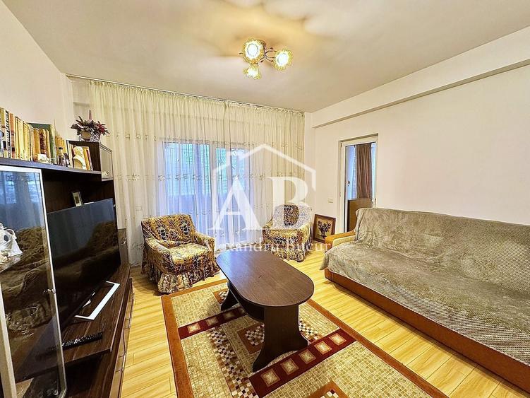Apartament cu 3 camere semidecomandat, mobilat în Chiajna
