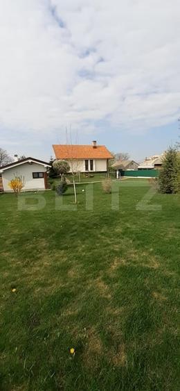 Casă individuală cu 5 camere cu Canalizare în Periferie