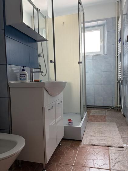 Apartament cu 3 camere decomandat în Zimbru