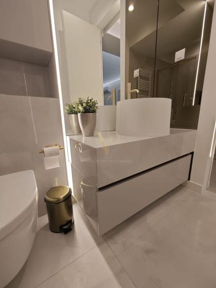 Apartament cu 2 camere semidecomandat, mobilat în Pipera