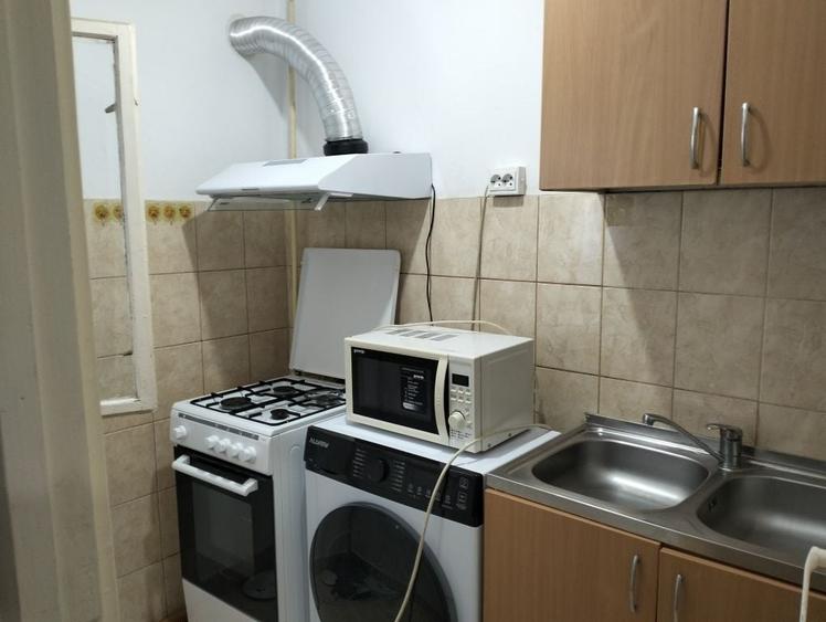 Garsonieră decomandată în Brazda lui Novac