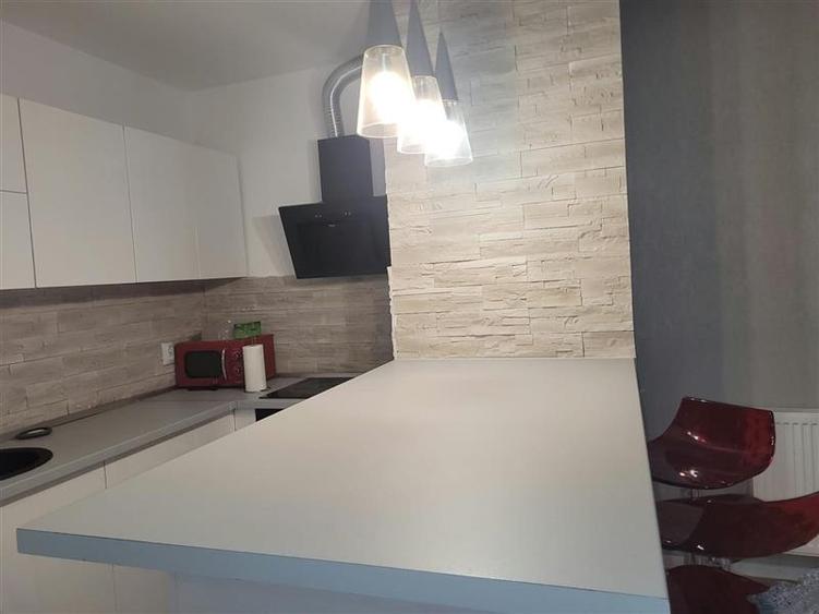 Apartament cu 2 camere circular, mobilat în Central