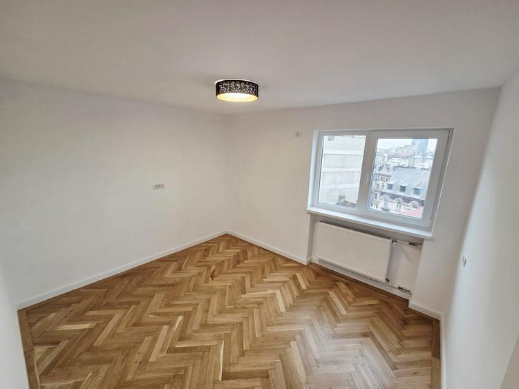 Apartament cu 3 camere decomandat în Universitate