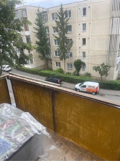Apartament cu 2 camere decomandat în Tudor