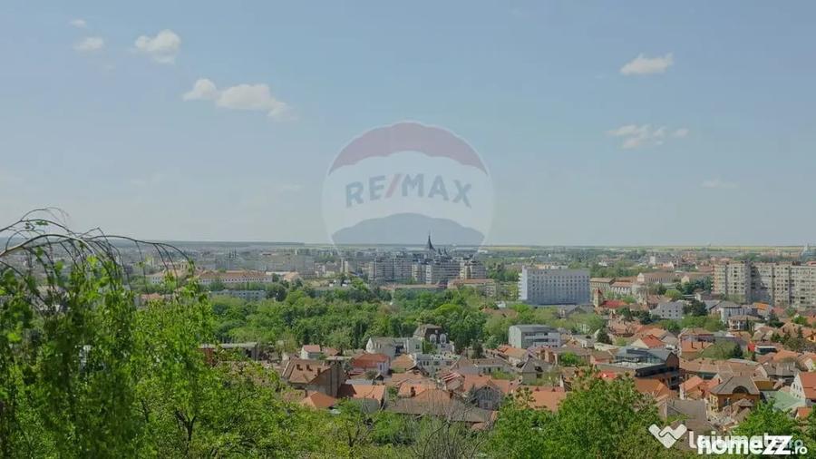 Casă cu 1 camere cu Teren 1000 Mp în Central