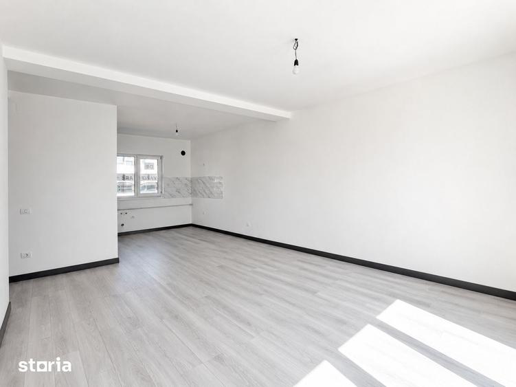 Casă cu 3 camere cu Teren 300 Mp în Dumbrăvița