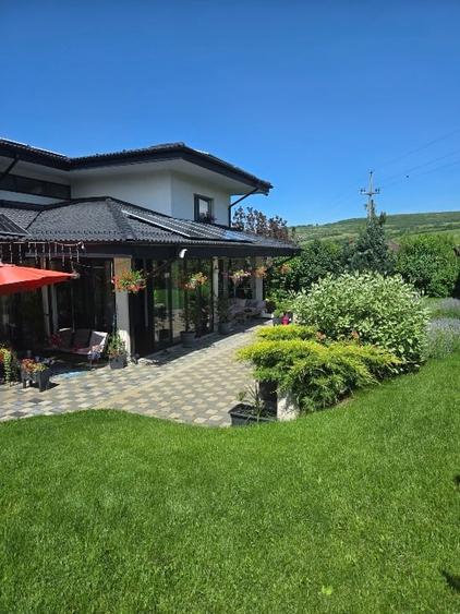 Casă individuală cu 4 camere cu Canalizare în Bucium