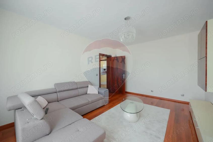 Apartament cu 2 camere decomandat, mobilat în Ultracentral
