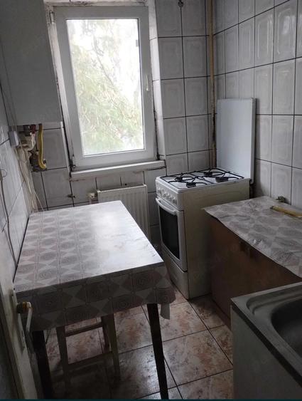Apartament cu 2 camere semidecomandat în Hipodrom