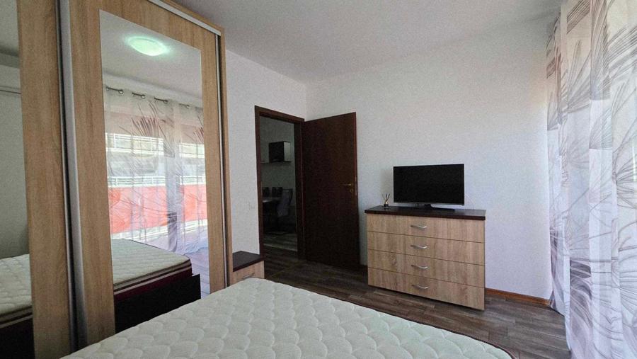 Apartament cu 3 camere nedecomandat în Nufărul