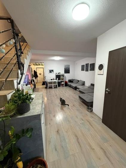 Duplex cu 4 camere cu Canalizare în Calea Urseni