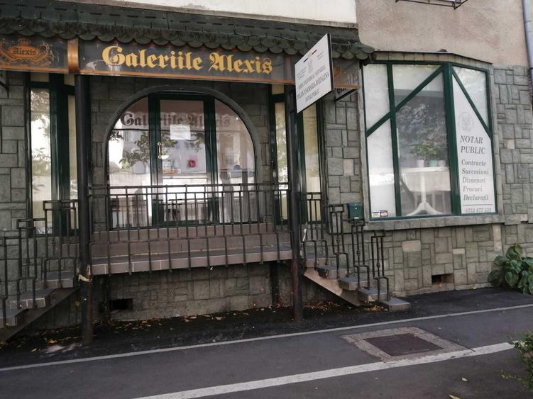 Spațiu comercial, de 70 mp, în Stana