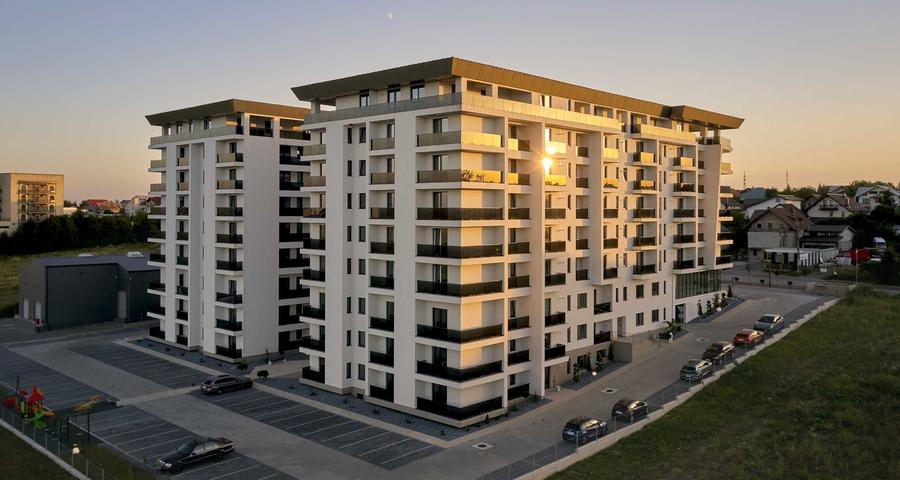 Spațiu comercial, de 1,100 mp, în Exterior Vest